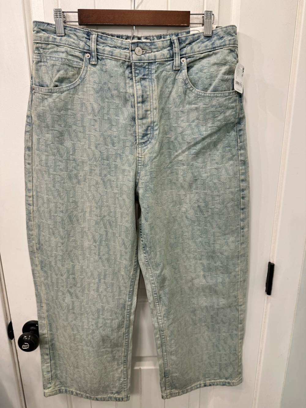 NWT Free People We The Free Deep Trance Logo Monogram Jeans Light Wash 30